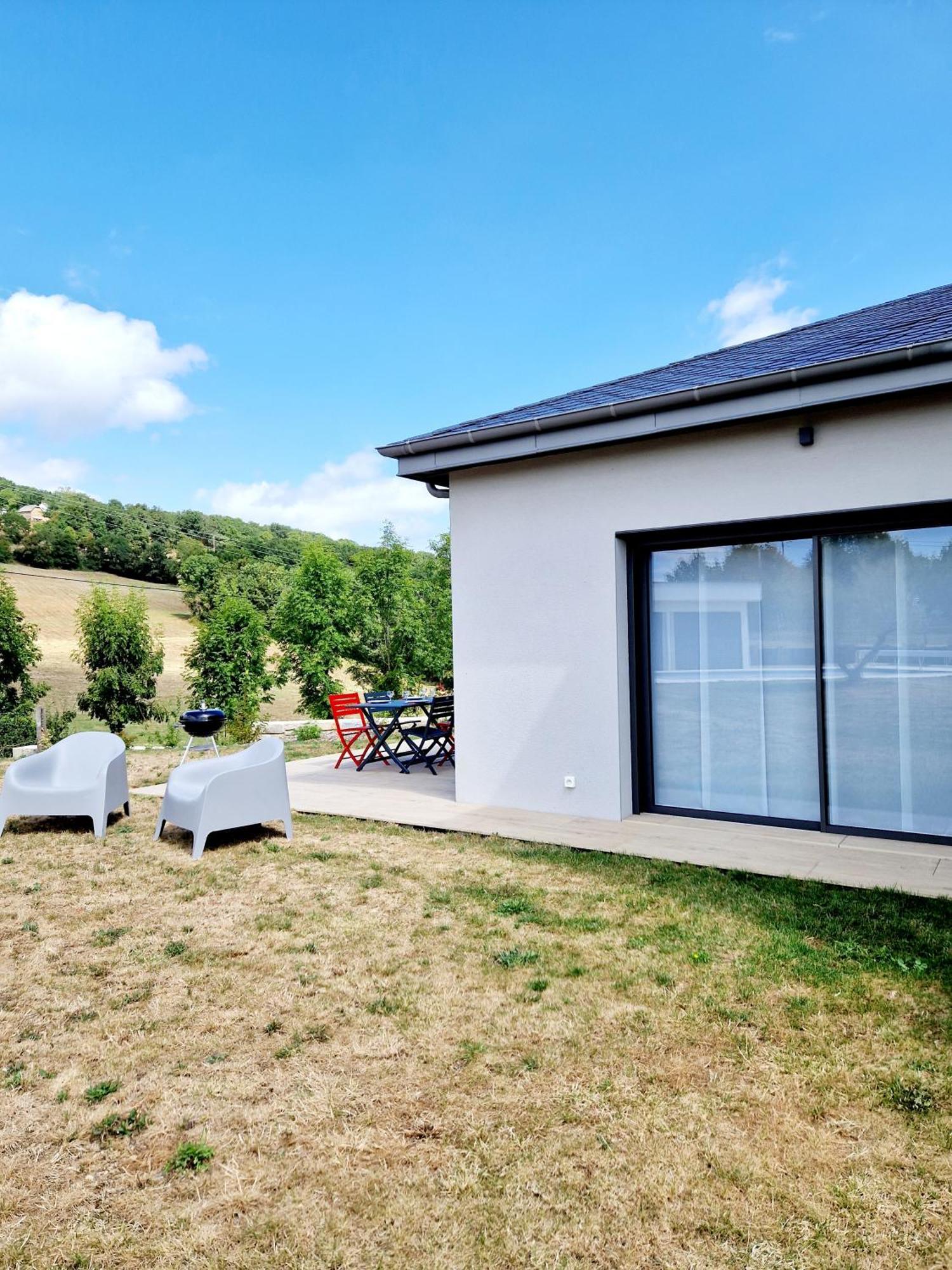 Le Gîte City Haut de gamme, Jardin, Piscine Gabriac  Extérieur photo